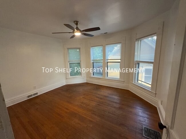 Building Photo - 669 19th St