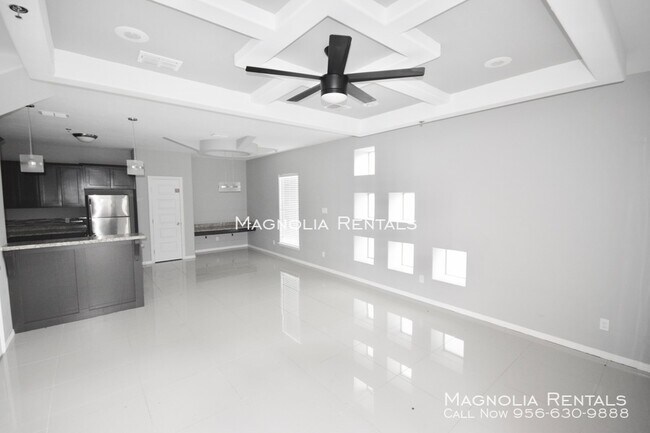 Building Photo - Latitude 360