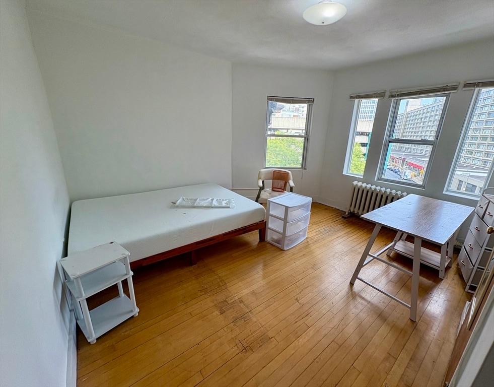 Primary Photo - 16 Westland Ave