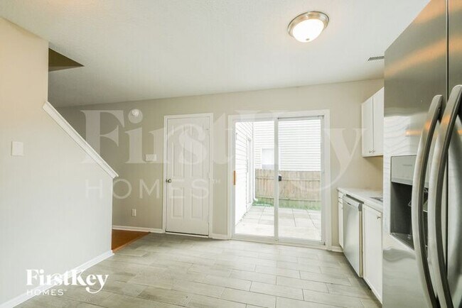Foto del edificio - 14455 Black Farm Dr