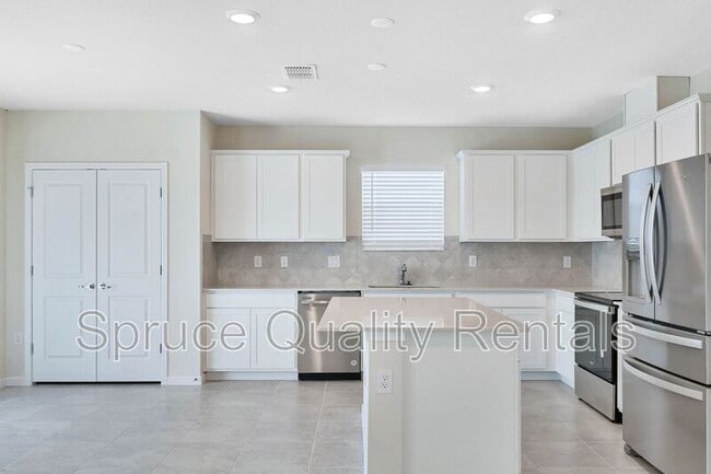 Building Photo - 7708 Syracuse Dr