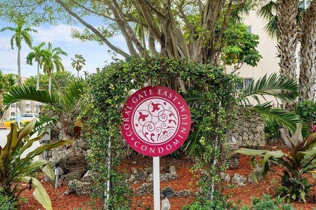 Foto del edificio - 6960 Miami Gardens Dr