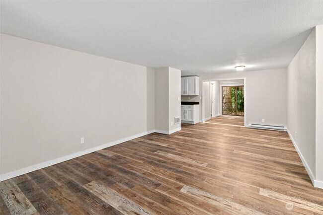 Building Photo - 5113 Rumac St SE