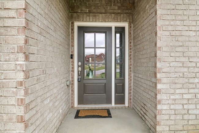 Building Photo - 740 Jersey Dr