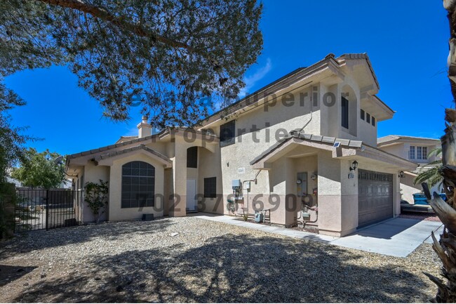 Building Photo - NW!!!  4 Bedrooms!!! Pool!! Spa!! Water Fa...