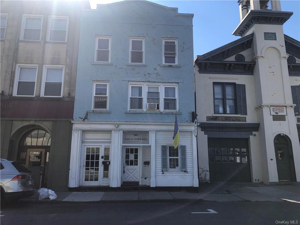 Primary Photo - 261 Fair St