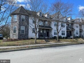 Building Photo - 64 GROVE