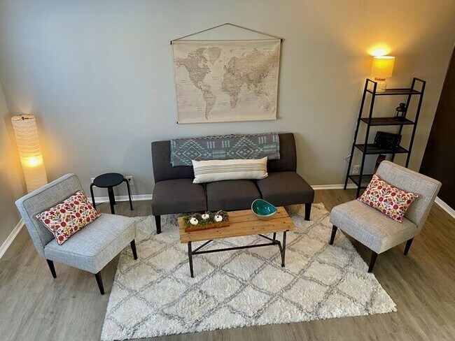 Foto del edificio - Cute and Convenient South Nashville Townho...