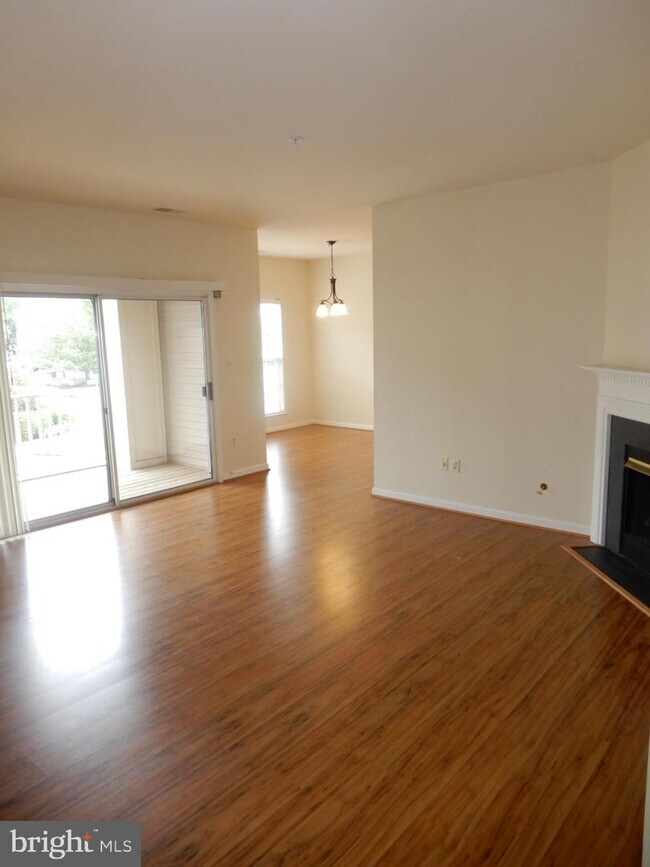 11301 Westbrook Mill Ln Unit 201, Fairfax, VA 22030 Condo for Rent in