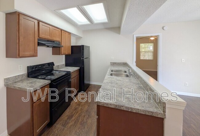 Foto del edificio - 5647 Bryner Dr