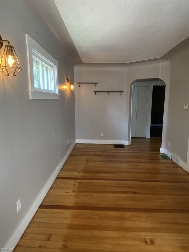 Foto del edificio - 1 br, 1 bath House - 2815 Grayson St