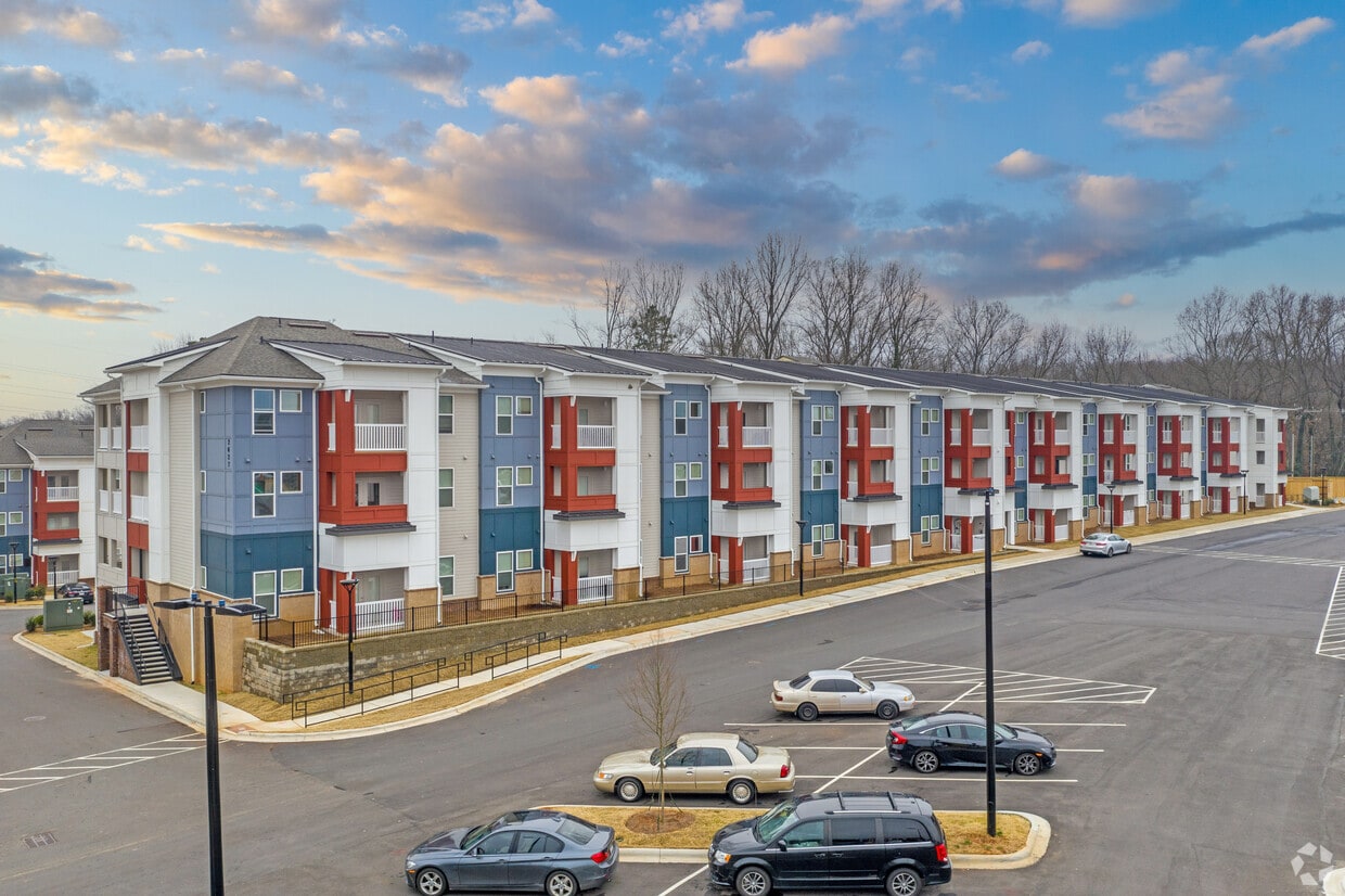 Mezzanine at Freedom Apartments 2635 Freedom Dr Charlotte, NC