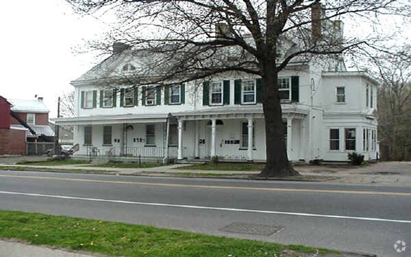 Primary Photo - 73 Mill St