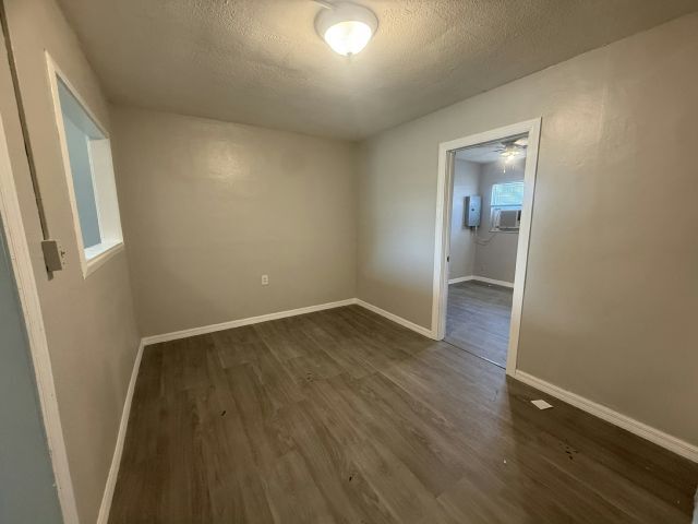 Foto del edificio - 10632 106th Ave N