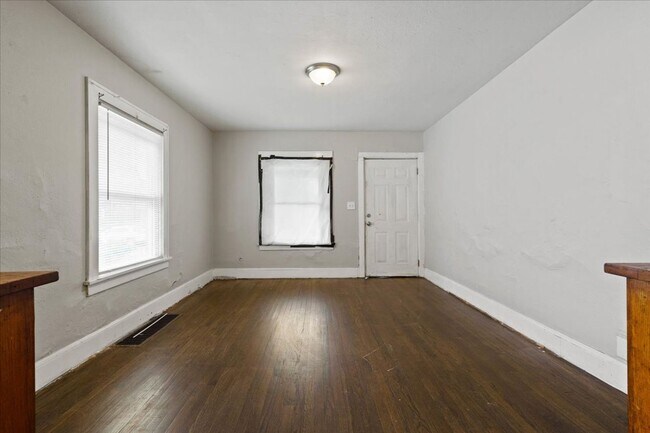 Foto del edificio - 2 Bed 1 Bath