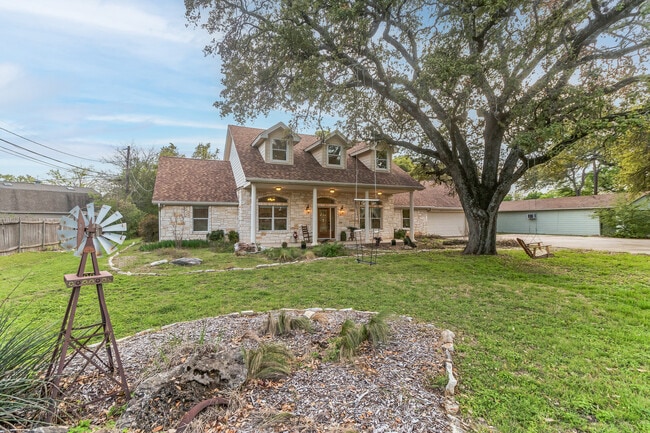 Building Photo - 3701 Del Robles Dr