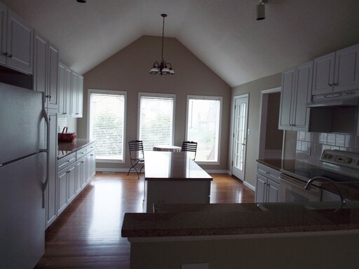 Building Photo - 712 Rock Creek Dr