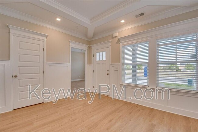 Foto del edificio - 715 Bronze Wy