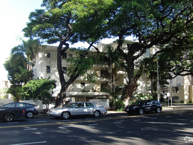 Building Photo - 1425 Punahou St