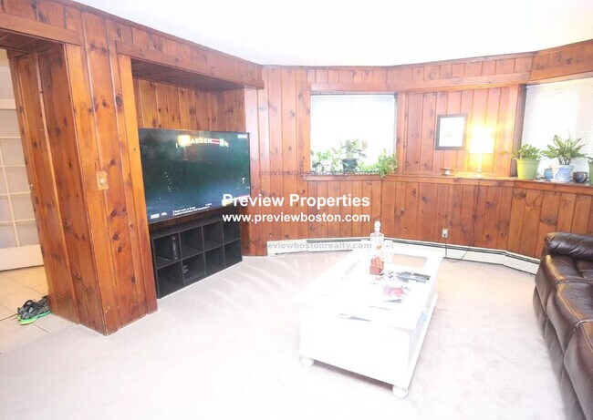 Building Photo - 9 Braemore Rd