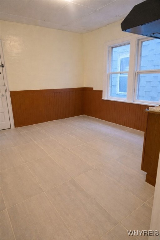 Building Photo - 644 E Ferry St