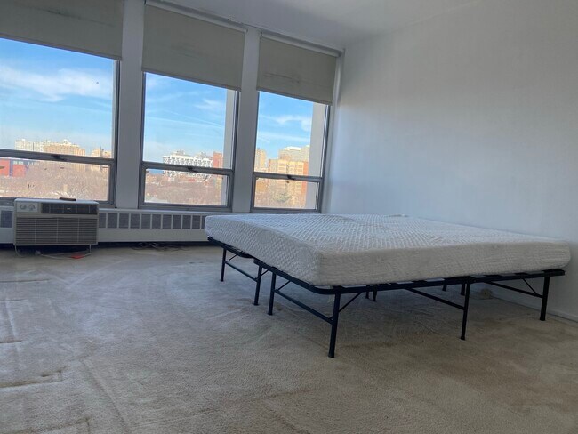 Foto del edificio - 1401 E 55th St