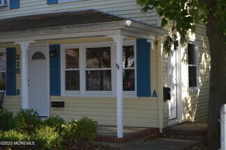 Building Photo - 218 Mechanic St