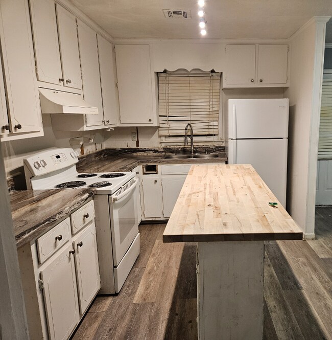 Foto del edificio - 4001 Piedmont Dr