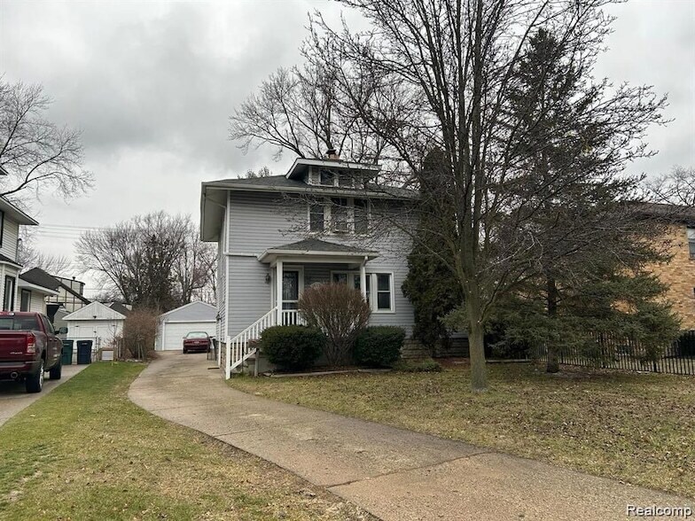 Foto principal - 613 E Lincoln Ave