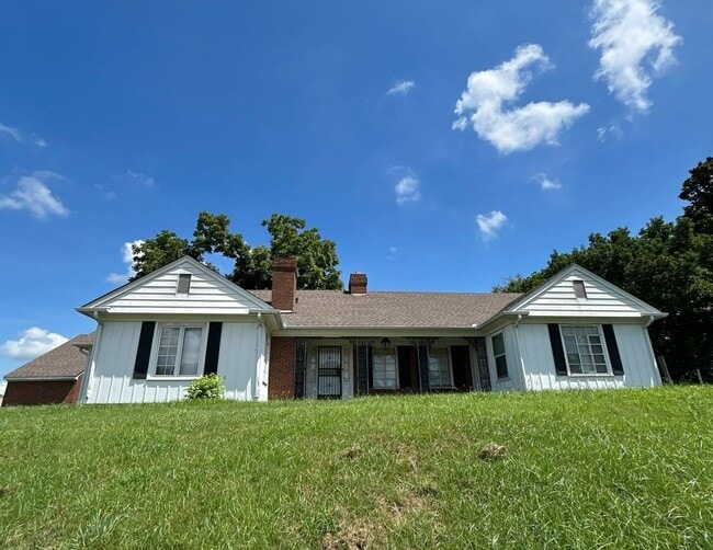 Photo - 4320 Bishop Hills Dr House
