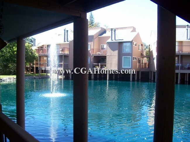 Foto del edificio - 8041 Arcade Lake Ln