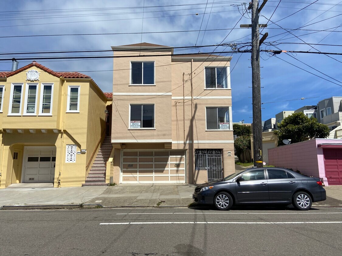 Primary Photo - 3630 Cabrillo St
