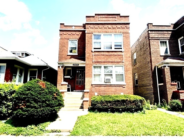 Primary Photo - 2929 N Harding Ave