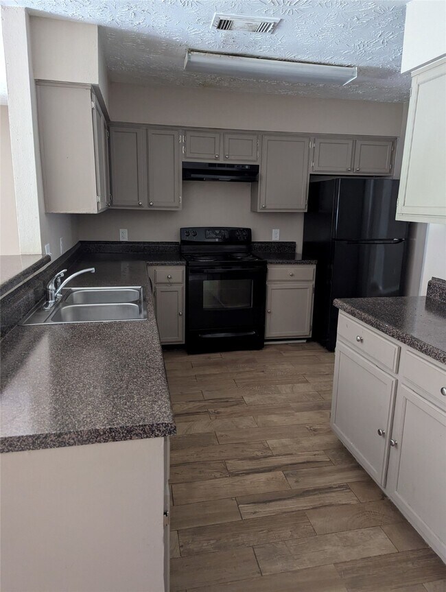 Building Photo - 20242 Smithfield Crossing Ln