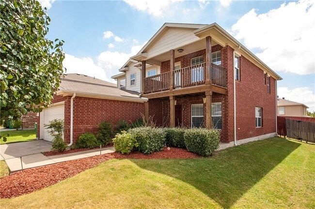 Building Photo - 2421 Emerald Ln