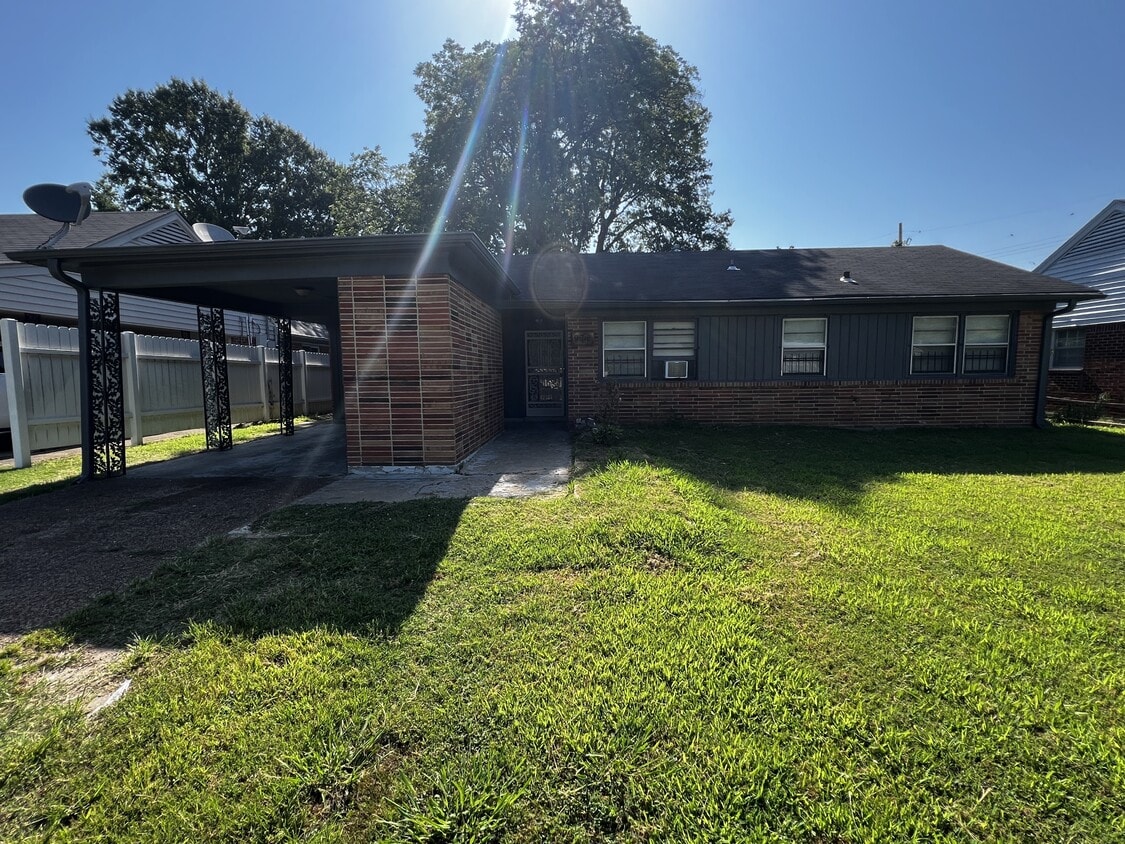 Photo - 978 Gary St (Memphis, TN)