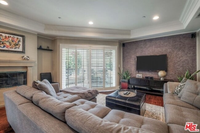 Building Photo - 11578 Iowa Ave