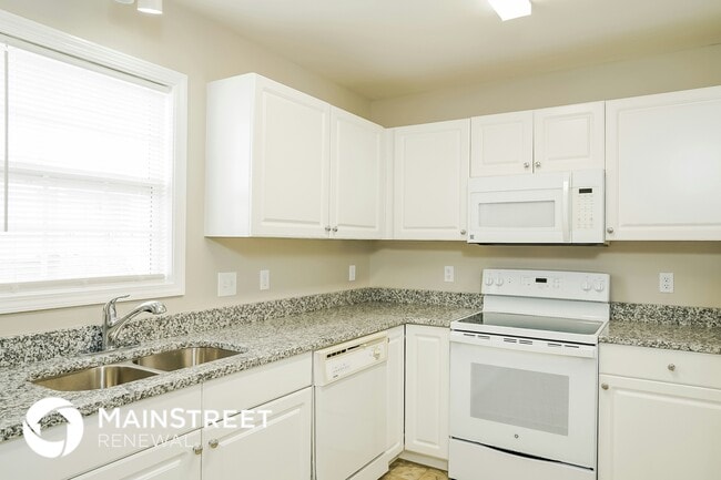 Building Photo - 4917 Windblown Ct