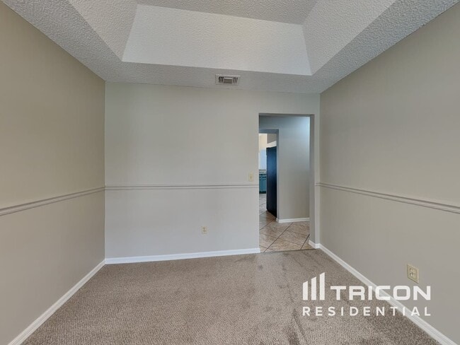 Building Photo - 809 Silversmith Cir