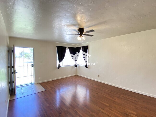 Foto del edificio - 6140 N 18th Dr