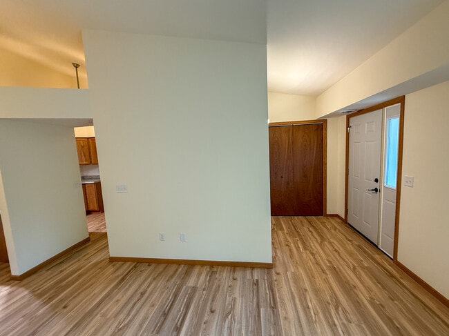 Building Photo - 5022 Paulson Ct