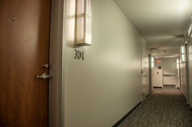 Foto del edificio - 533 NE Holladay St