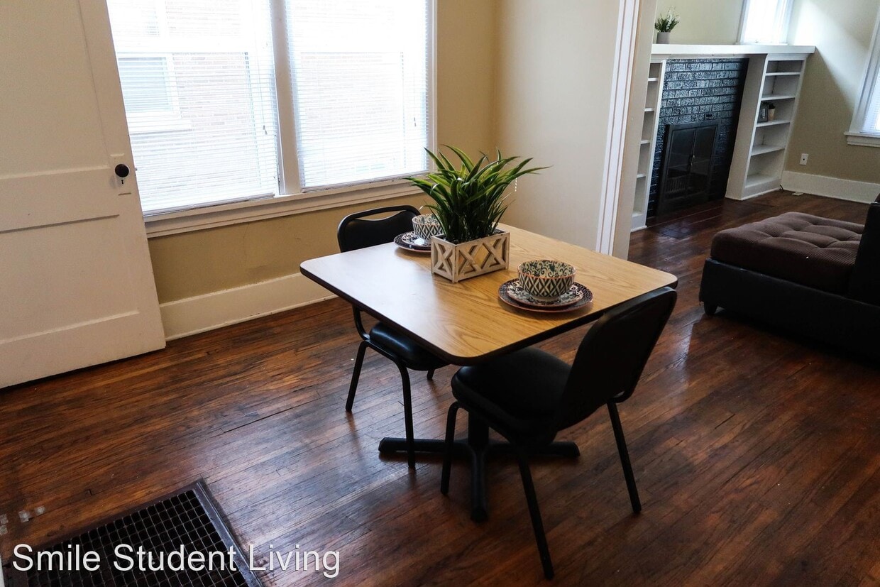 Primary Photo - 2 br, 1 bath Room For Rent - 602 S. Lincoln