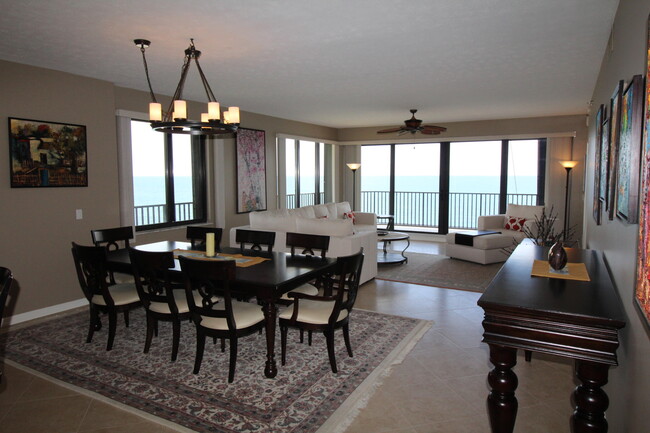 Building Photo - 4000 N Hwy A1A