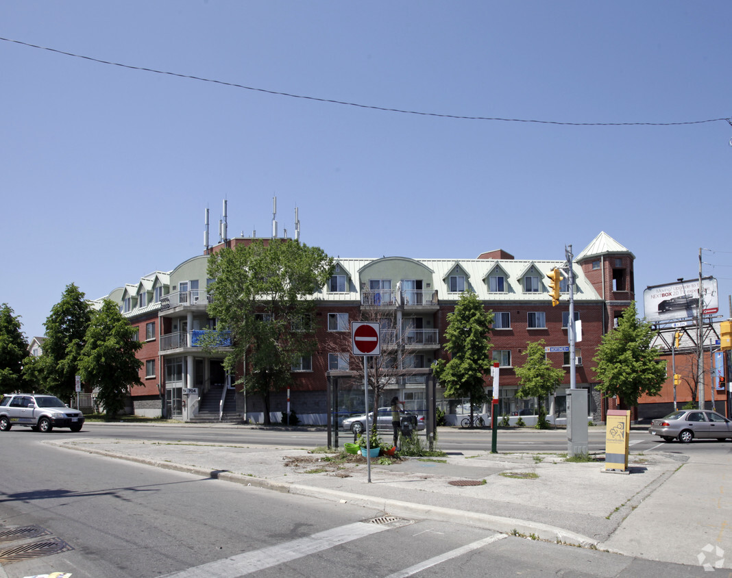Primary Photo - 704 Mortimer Ave
