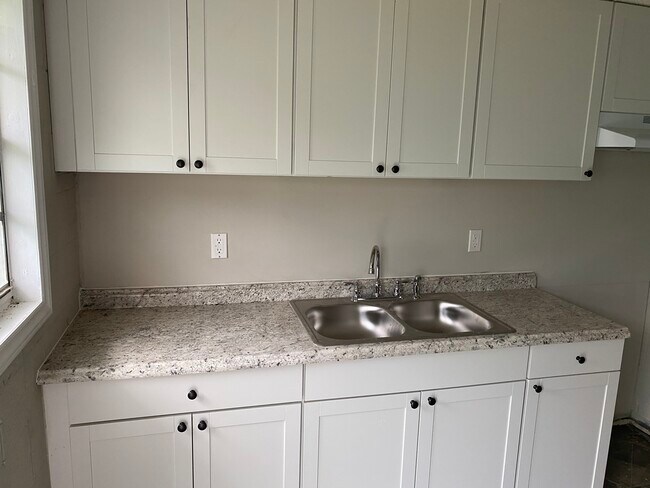 Foto del edificio - 3033 Howell Ct