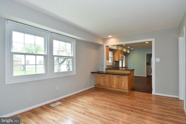 Foto del edificio - 4324 Moylan Ln