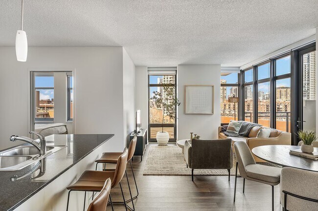 Foto del edificio - 659 W Kinzie St