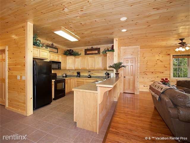 Building Photo - 345 Deer Path Ln