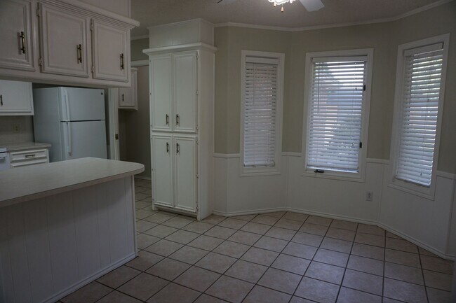 Building Photo - 4908 61st St